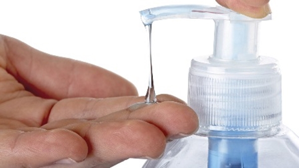 Liên tiếp thu hồi nhiều sản phẩm nước rửa tay, dung dịch kháng khuẩn